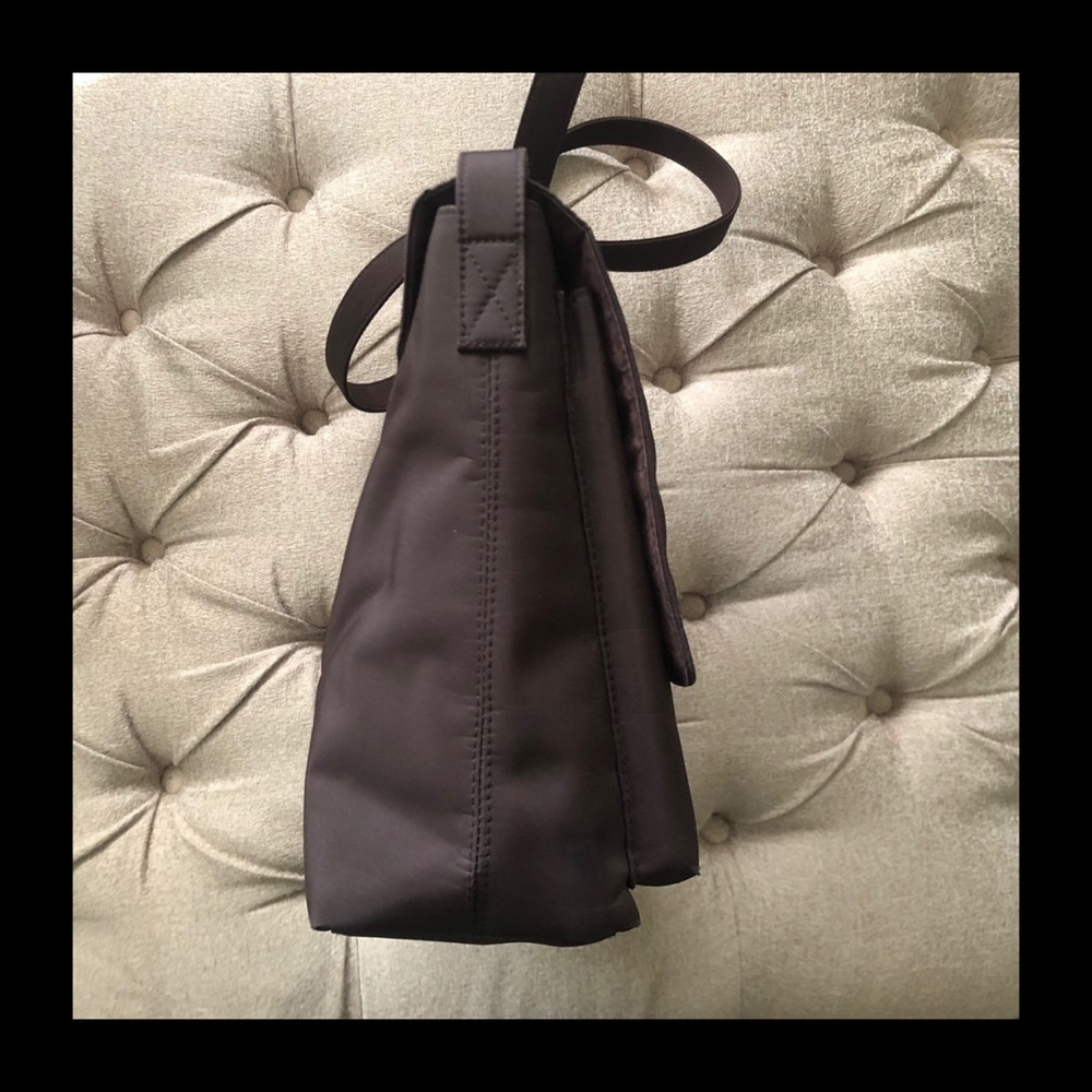 Liz Claiborne Nylon Everyday Messenger Bag - Picture 10 of 10